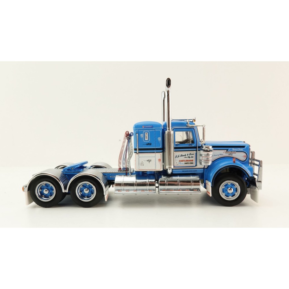Iconic Replicas - Australian Kenworth W900 6x4 Low Bunk Truck JJ LEECH & SONS - Scale 1:50