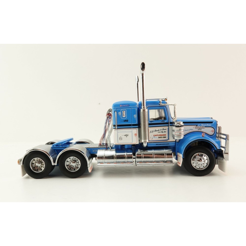 Iconic Replicas - Australian Kenworth W900 6x4 Low Bunk Truck JJ LEECH & SONS - Scale 1:50