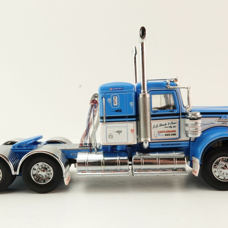 Iconic Replicas - Australian Kenworth W900 6x4 Low Bunk Truck JJ LEECH & SONS - Scale 1:50