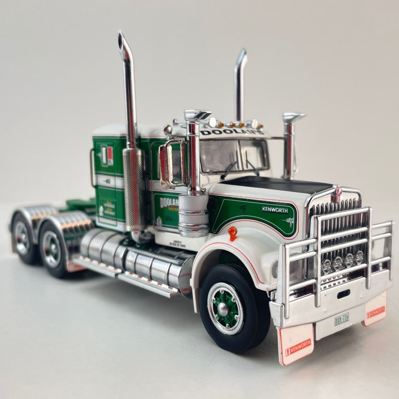 Iconic Replicas - Kenworth W900 6x4 Prime Mover Low Line Spider Doolans Heavy Haulage - Scale 1:50 