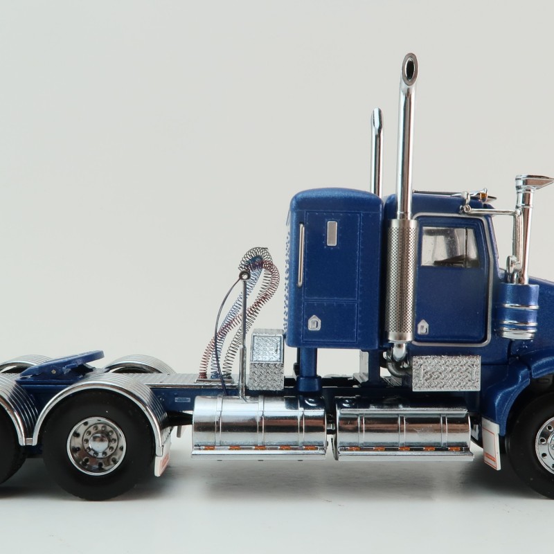Iconic Replicas - Kenworth W900 6x4 SAR Lowline Bunk Truck Blue Metallic - Scale 1:50