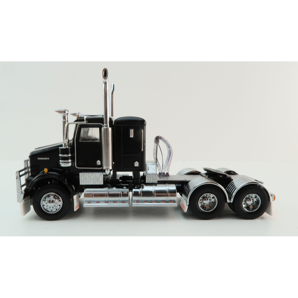 Iconic Replicas - Kenworth W900 SAR 6x4 Lowline Bunk Truck Black - Scale 1:50
