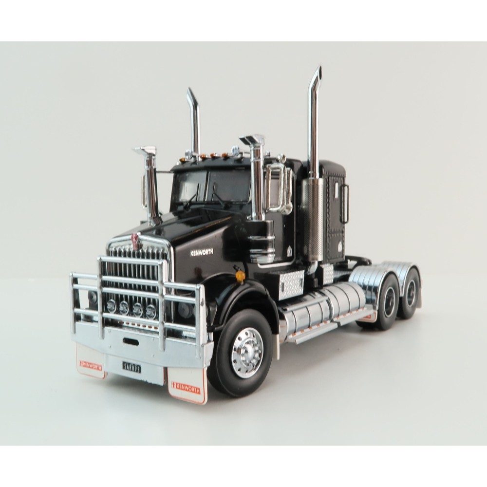 Iconic Replicas - Kenworth W900 SAR 6x4 Lowline Bunk Truck Black - Scale 1:50