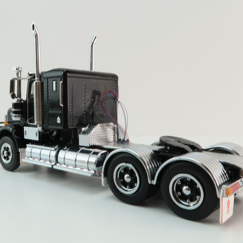 Iconic Replicas - Kenworth W900 SAR 6x4 Lowline Bunk Truck Black Spider - Scale 1:50