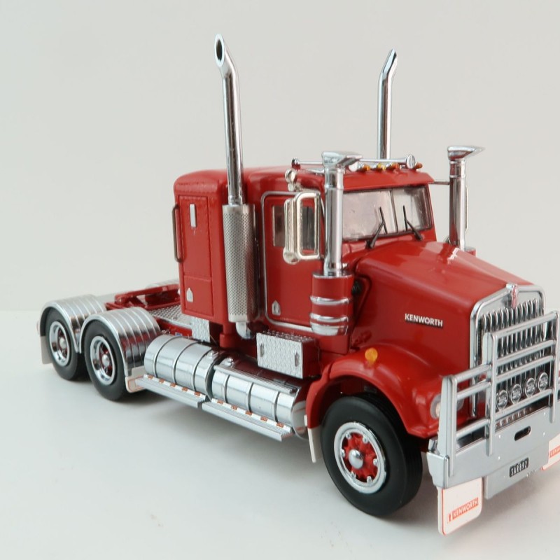 Iconic Replicas - Kenworth W900 SAR 6x4 Lowline Bunk Truck Red Spider - Scale 1:50