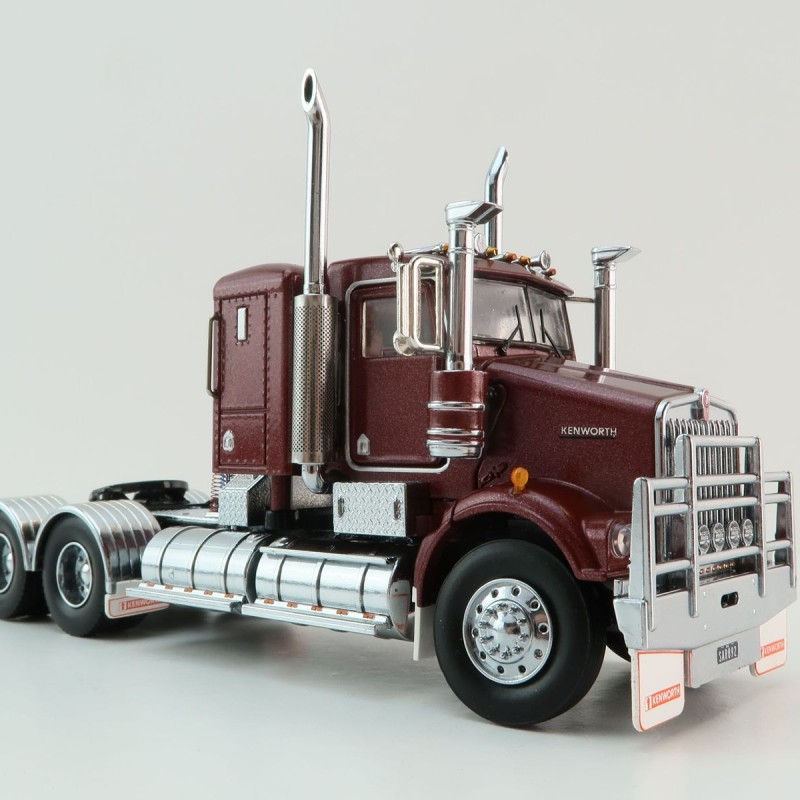 Iconic Replicas - Kenworth W900 SAR 6x4 Lowline Bunk Truck Vintage Burgundy  - Scale 1:50