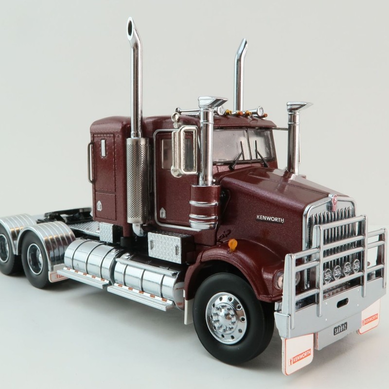 Iconic Replicas - Kenworth W900 SAR 6x4 Lowline Bunk Truck Vintage Burgundy  - Scale 1:50
