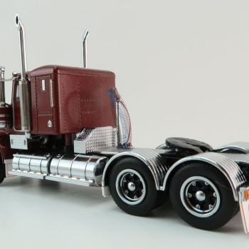Iconic Replicas - Kenworth W900 SAR 6x4 Lowline Bunk Truck Vintage Burgundy Spider - Scale 1:50