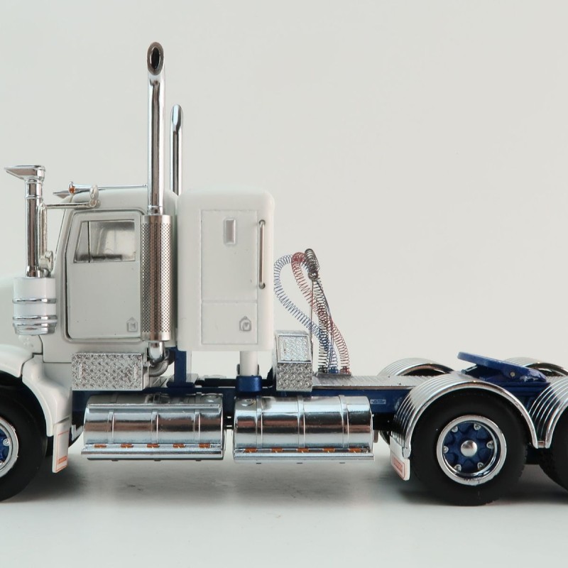 Iconic Replicas - Kenworth W900 SAR 6x4 Lowline Bunk Truck White Blue Spider - Scale 1:50