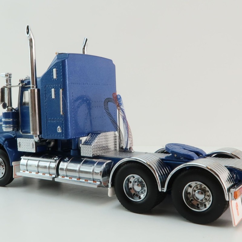 Iconic Replicas - Kenworth W900 SAR Aerodyne 6x4 Truck Metallic Blue - Scale 1:50