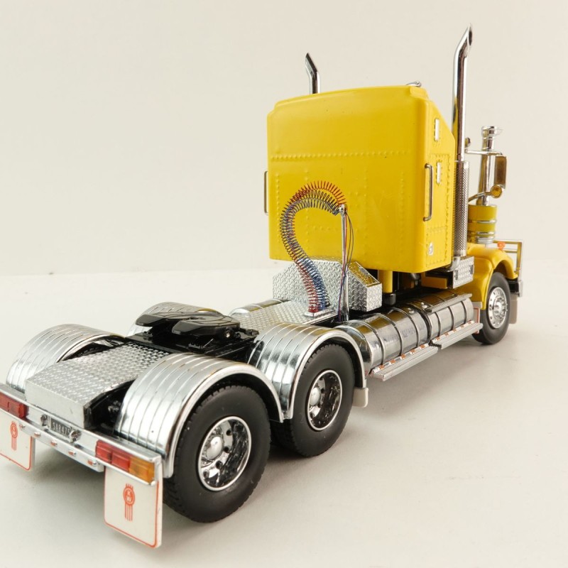 Iconic Replicas - Kenworth W900 SAR Aerodyne 6x4 Truck Yellow - Scale 1:50