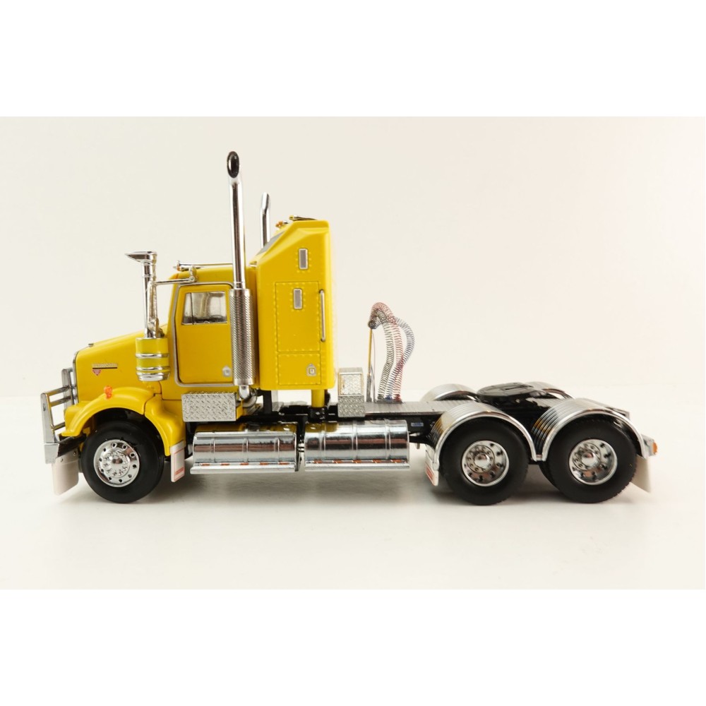Iconic Replicas - Kenworth W900 SAR Aerodyne 6x4 Truck Yellow - Scale 1:50