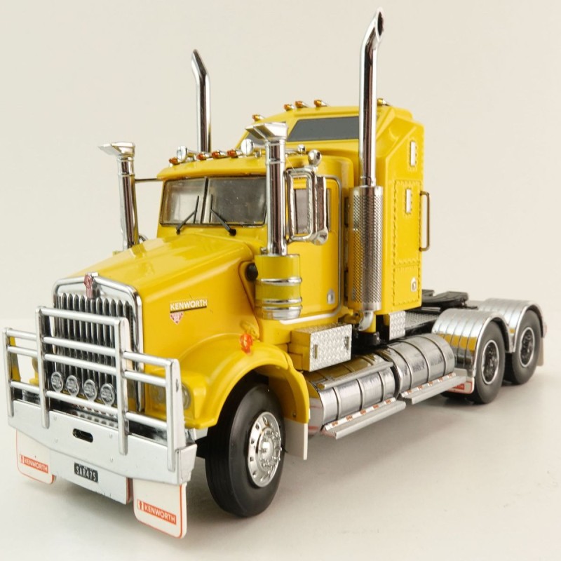 Iconic Replicas - Kenworth W900 SAR Aerodyne 6x4 Truck Yellow - Scale 1:50