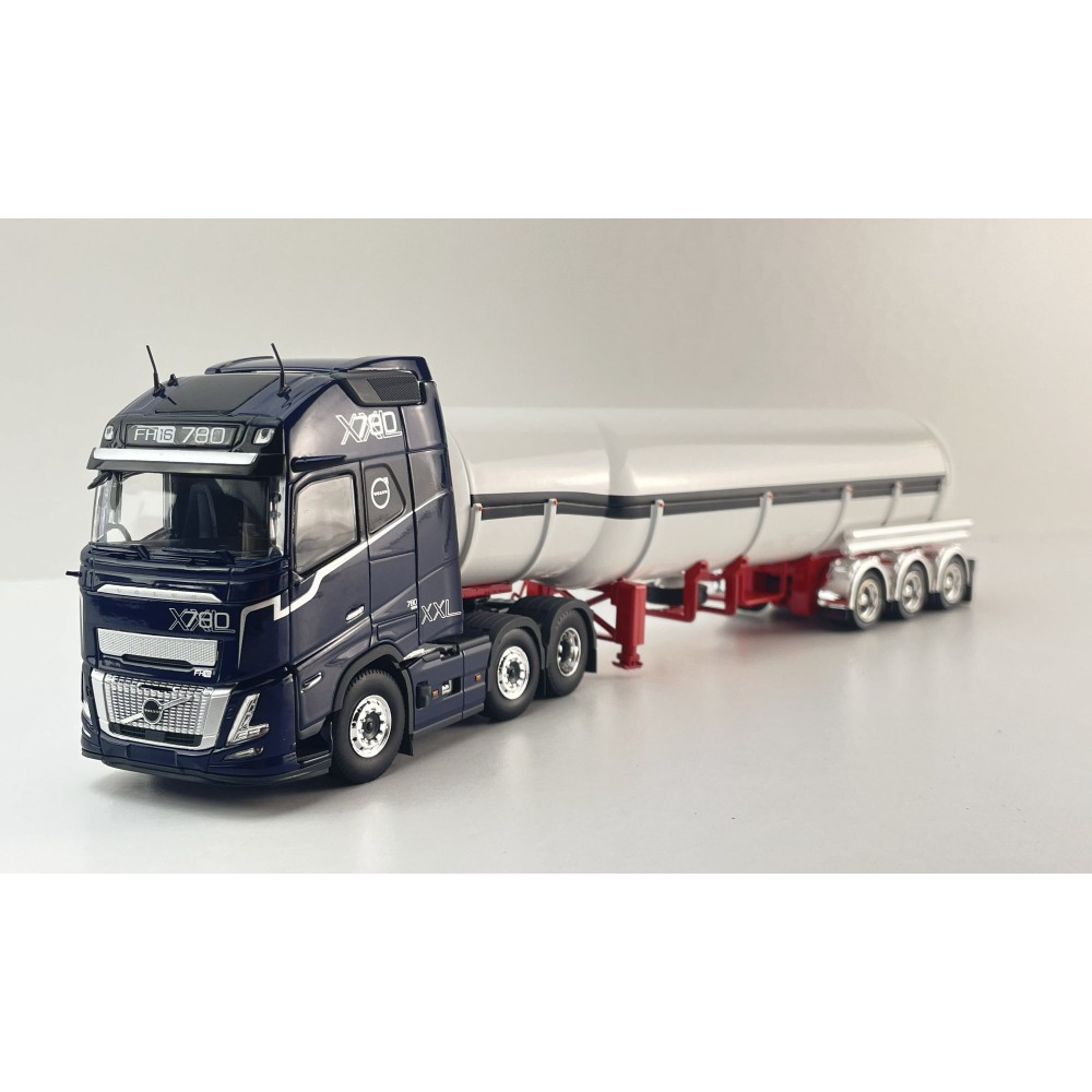 CNJ Collectibles - Sloanbuilt LPG Gas Tanker 3 axle Trailer Red White - Scale 1:50