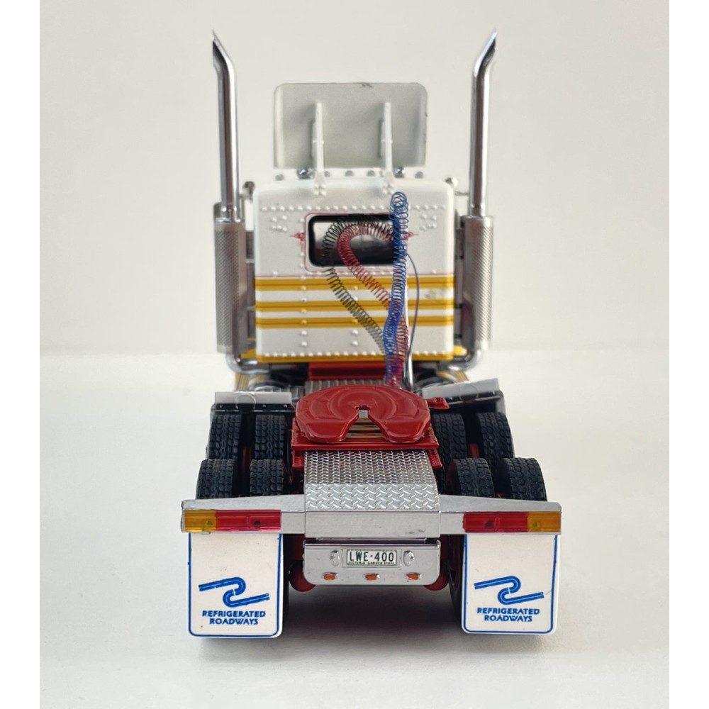 Iconic Replicas - Australian Kenworth W900 6x4 Day Cab Truck Refriderated Roadways - Scale 1:50