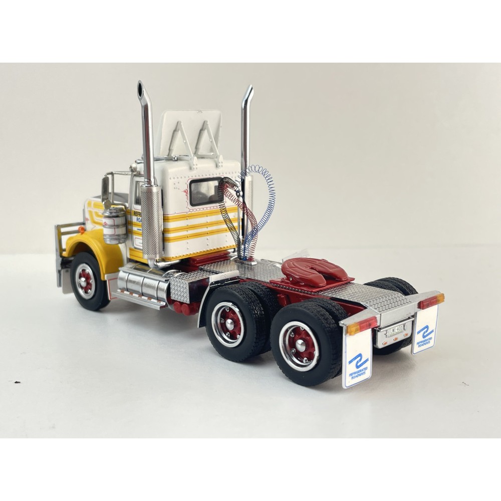 Iconic Replicas - Australian Kenworth W900 6x4 Day Cab Truck Refriderated Roadways - Scale 1:50