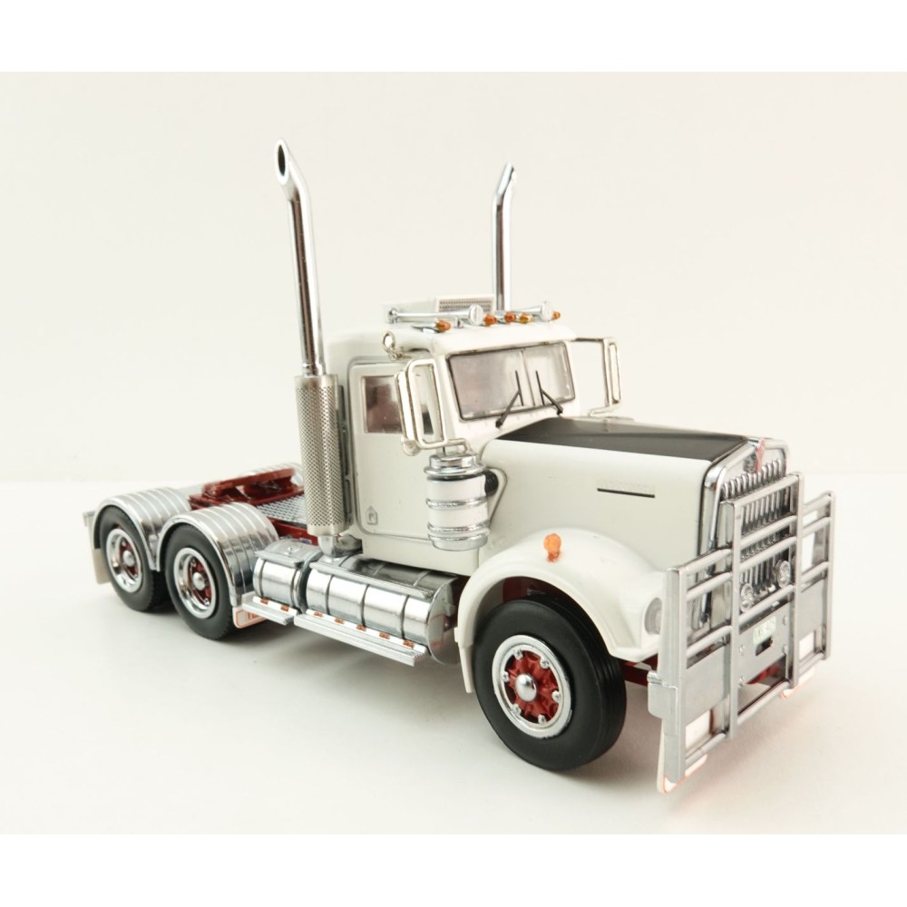 Iconic Replicas - Australian Kenworth W900 6x4 Day Cab Truck White Red - Scale 1:50