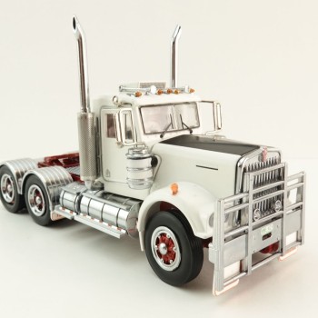 Iconic Replicas - Australian Kenworth W900 6x4 Day Cab Truck White Red - Scale 1:50