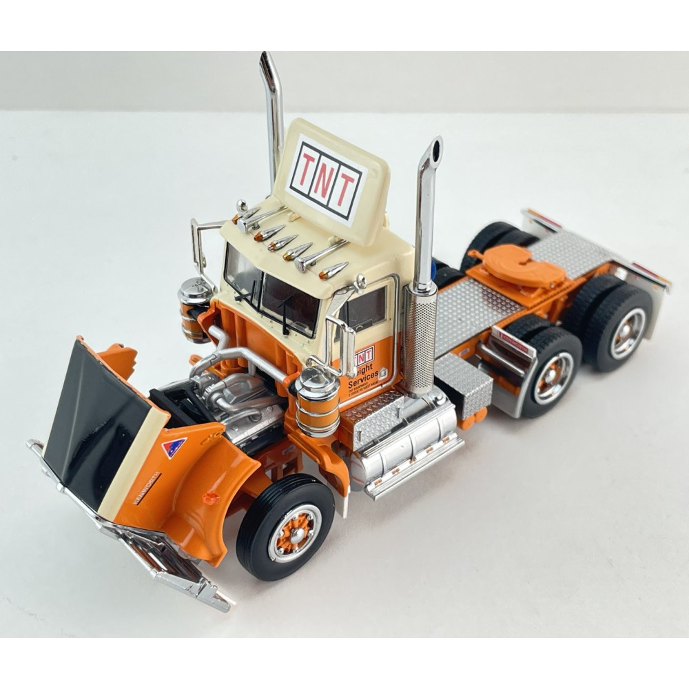 Iconic Replicas - Australian Kenworth W900 SAR 6x4 Day Cab Truck TNT Transport - Scale 1:50