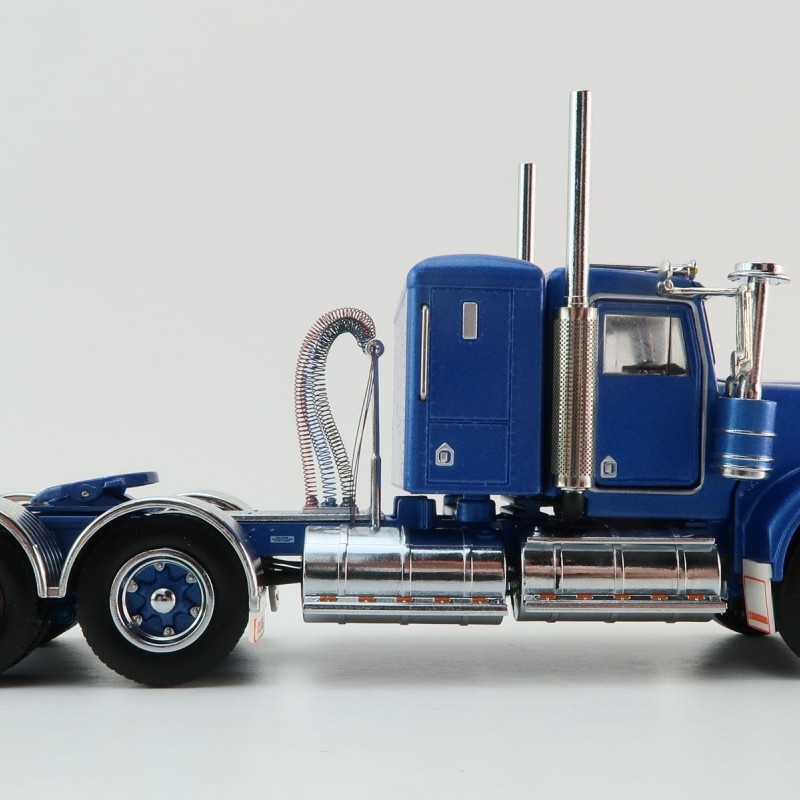 Iconic Replicas - Australian Kenworth W900 6x4 Lowline Bunk Truck Blue Metallic Spider - Scale 1:50