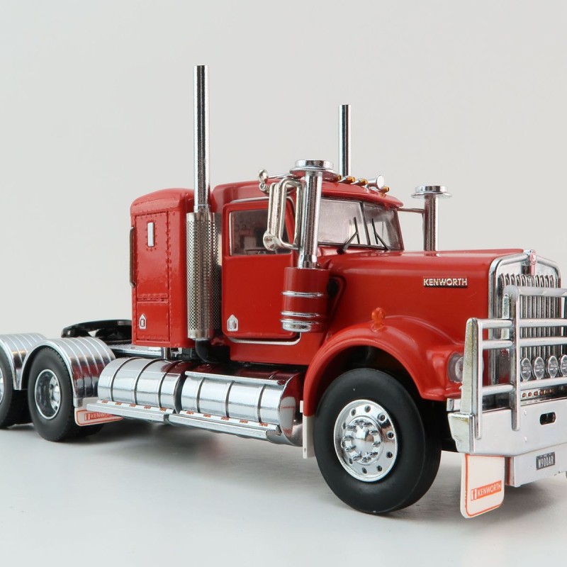 Iconic Replicas - Australian Kenworth W900 6x4 Lowline Bunk Truck Red Black - Scale 1:50