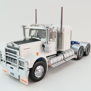 Iconic Replicas - Australian Kenworth W900 6x4 Lowline Bunk Truck White Blue - Scale 1:50