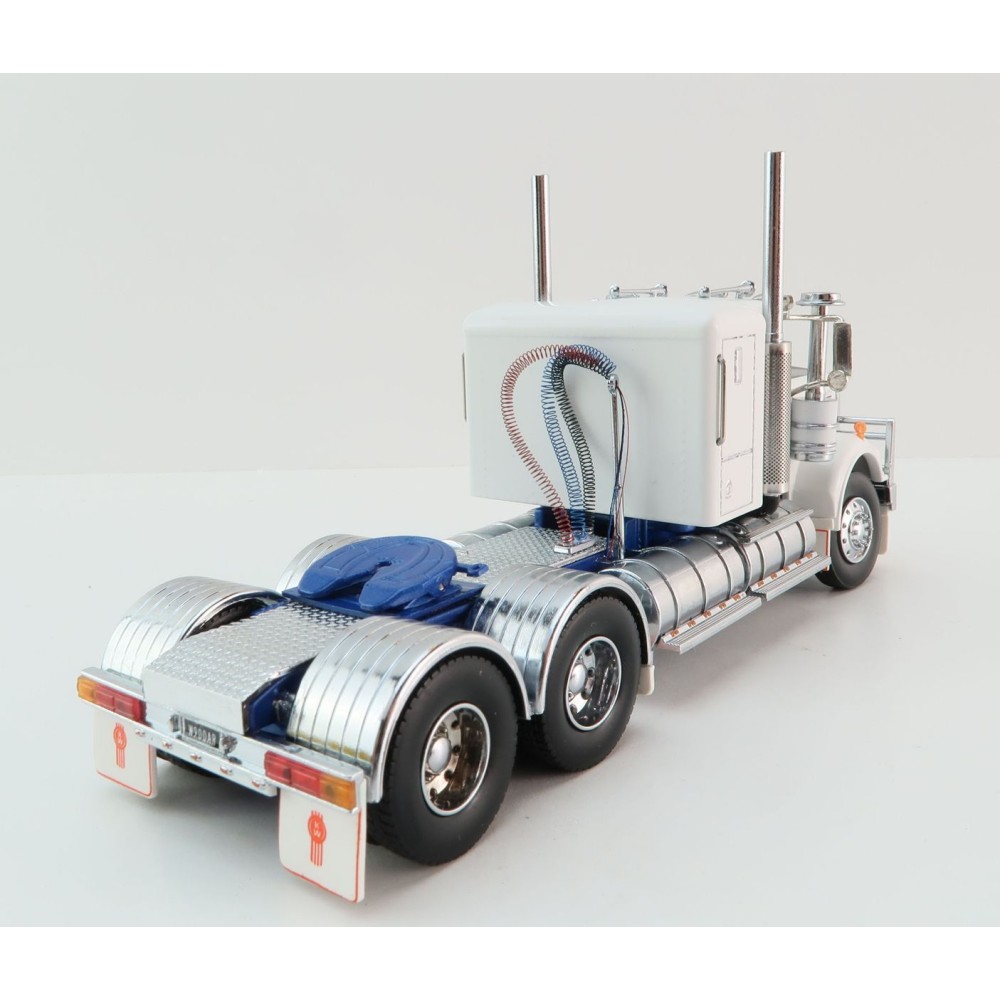 Iconic Replicas - Australian Kenworth W900 6x4 Lowline Bunk Truck White Blue - Scale 1:50