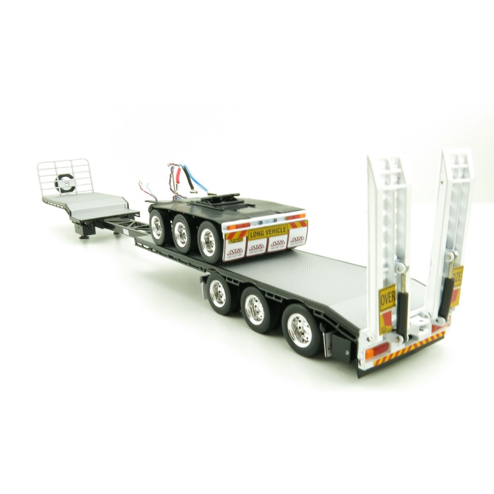 Iconic Replicas - Custom Transport Equipment CTE 45' Extendable Drop Deck Trailer with 3axle Dolly Black - Scale 1:50