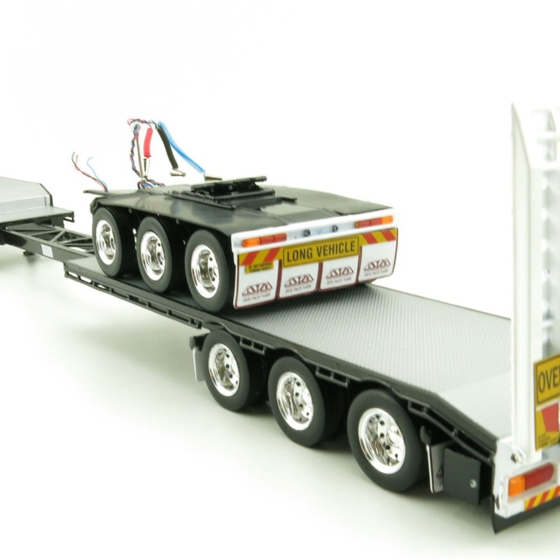 Iconic Replicas - Custom Transport Equipment CTE 45' Extendable Drop Deck Trailer with 3axle Dolly Black - Scale 1:50