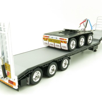 Iconic Replicas - Custom Transport Equipment CTE 45' Extendable Drop Deck Trailer with 3axle Dolly Black - Scale 1:50