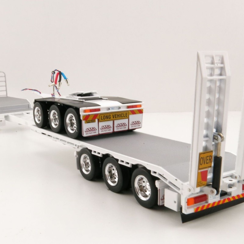Iconic Replicas - Custom Transport Equipment CTE 45' Extendable Drop Deck Trailer with 3axle Dolly White - Scale 1:50