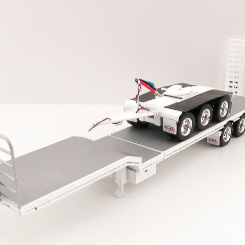 Iconic Replicas - Custom Transport Equipment CTE 45' Extendable Drop Deck Trailer with 3axle Dolly White - Scale 1:50