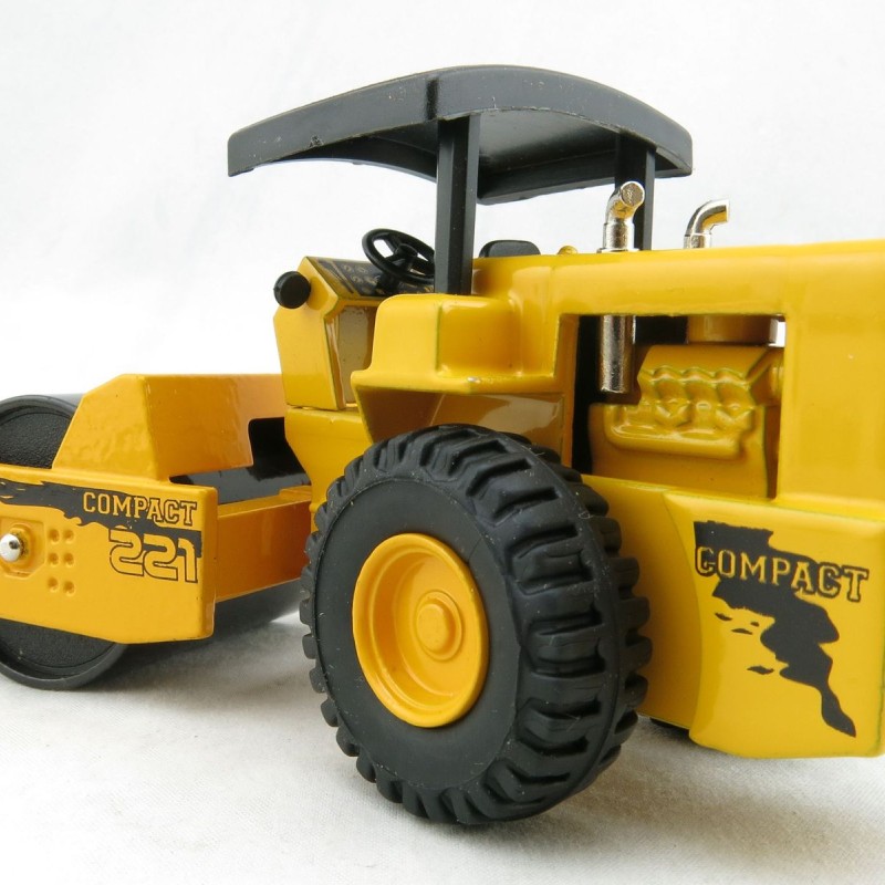 Joal 221 - Compact Drum Compactor Roller - Scale 1:50