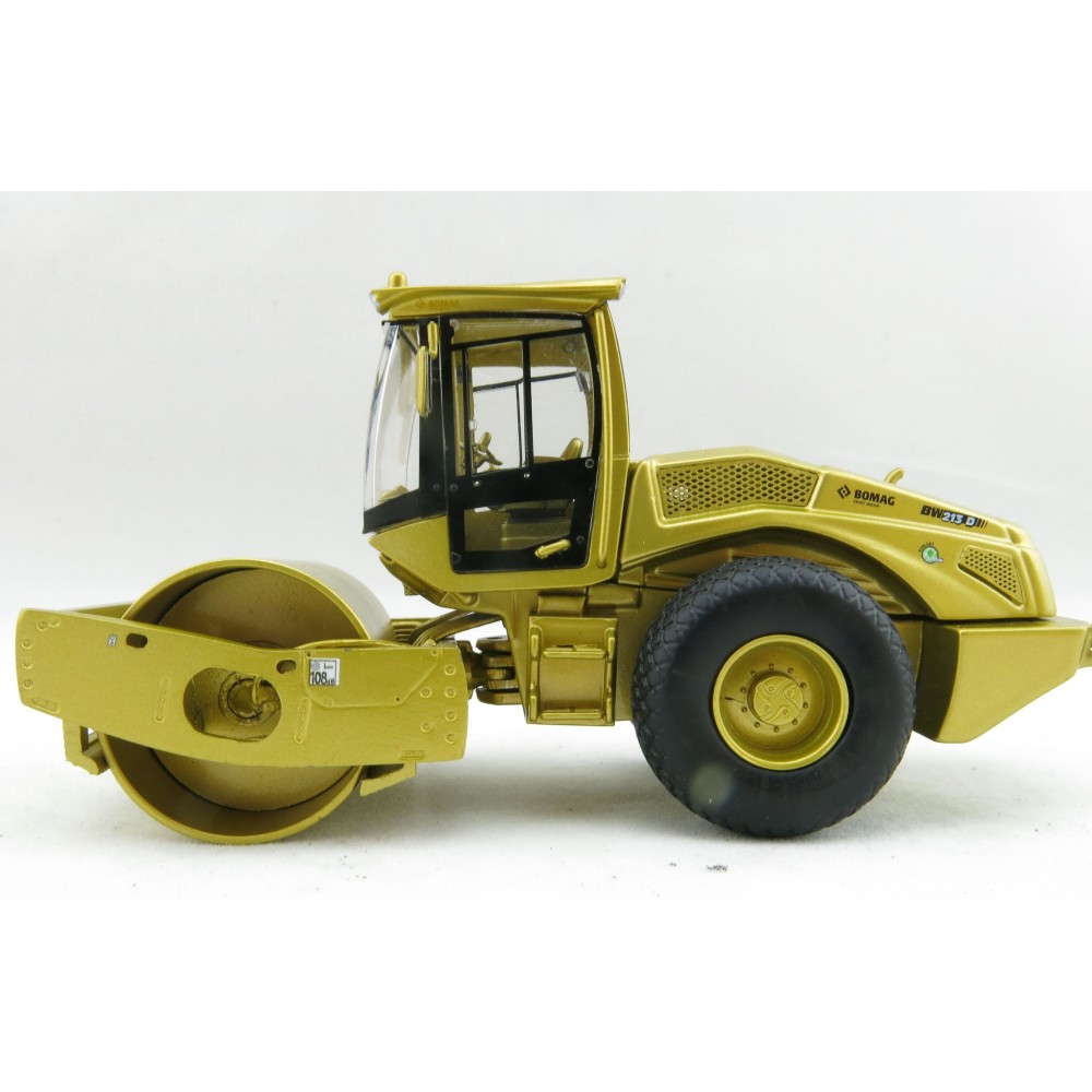 Kaster Scale Models K213 GOLD Bomag BW 213 D-5 SINGLE DRUM ROLLER Limited Gold Edition Scale 1:50