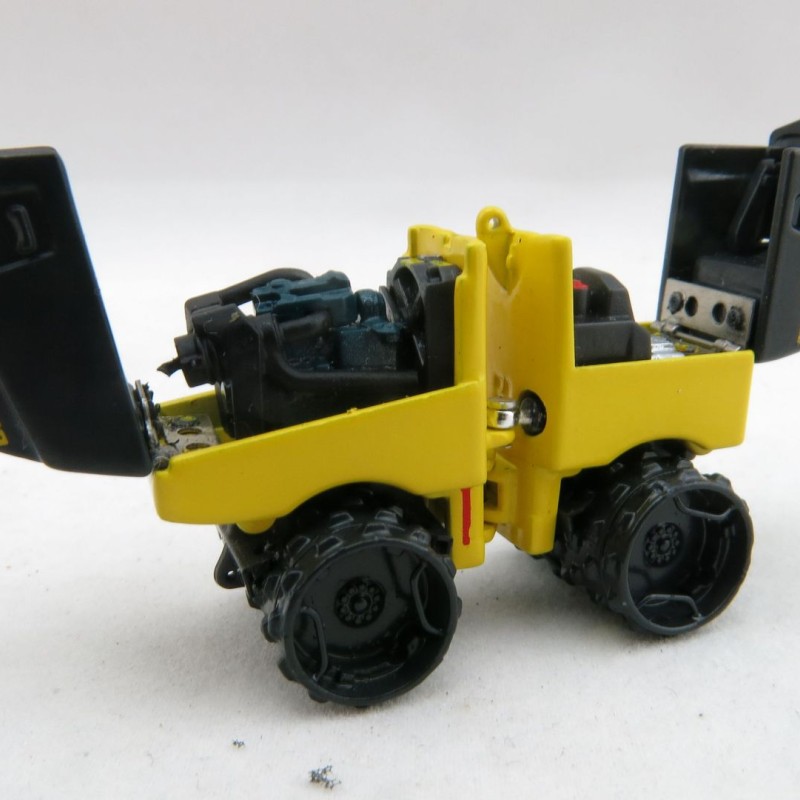 Kaster Scale Models WM 9740 Bomag BMP 8500 TRENCH COMPACTOR Scale 1:50