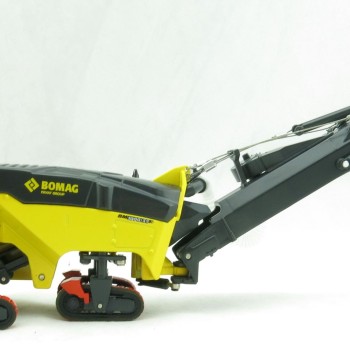 Kaster Scale Models WM9965 BOMAG BM1000 /35 Cold Planer Road Mill - Box Damage - Scale 1:50