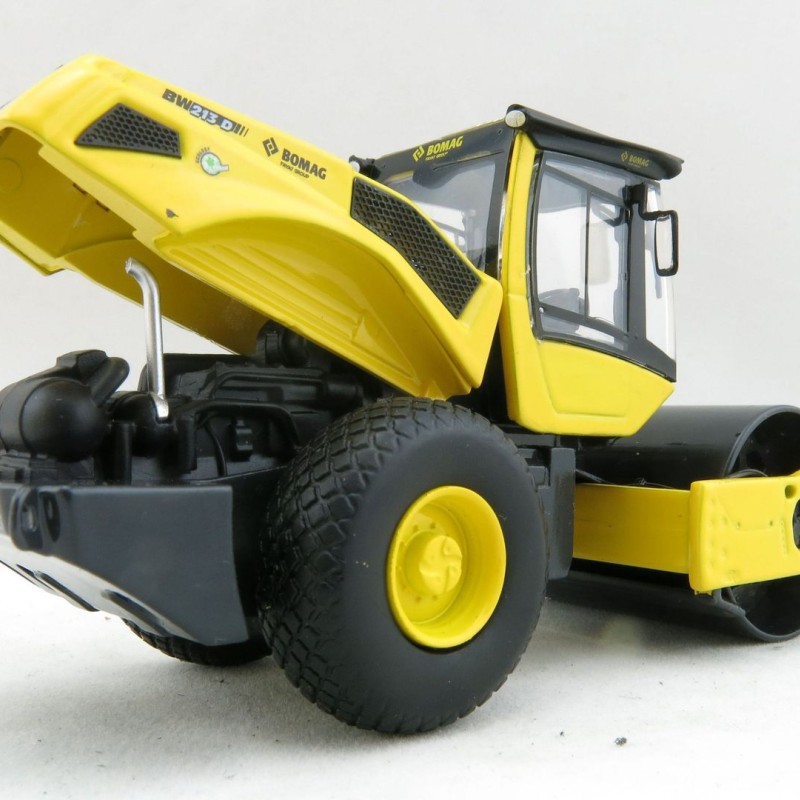 Verticas WM10236 Bomag BW 213 D-5 SINGLE DRUM ROLLER Scale 1:50