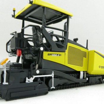 Verticas - WM10183 Bomag BF 800 C Tracked Road Paver Scale 1:50