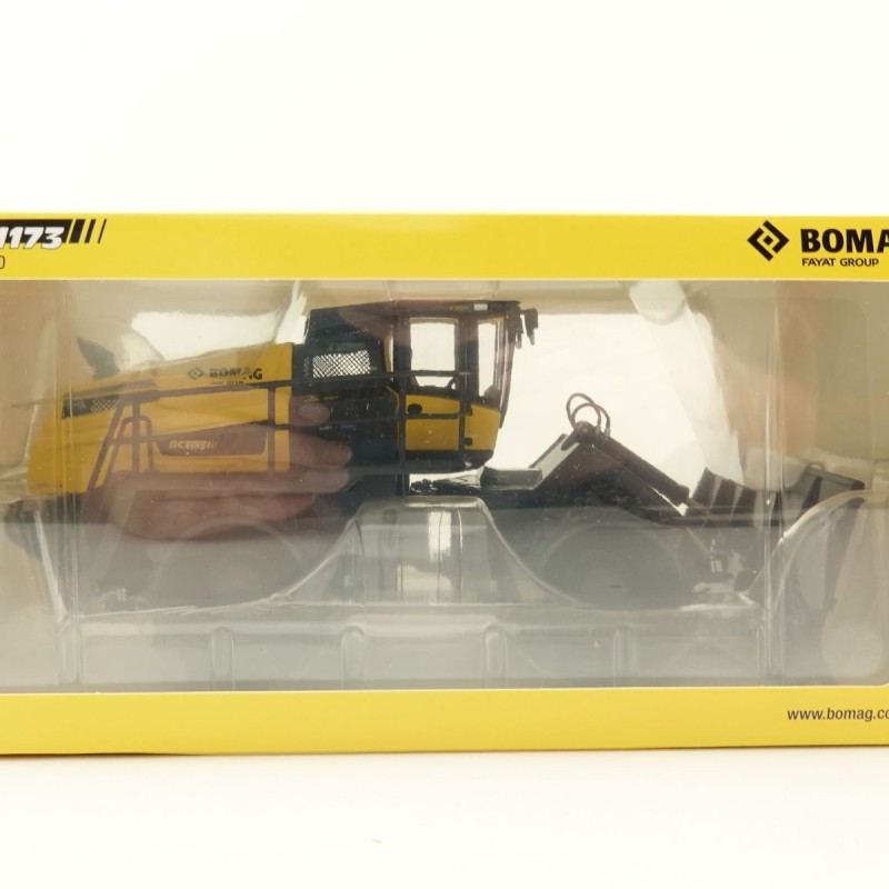 Kaster Scale Models WM103339 Bomag BC 1173 RB REFUSE COMPACTOR Loader Scale 1:50