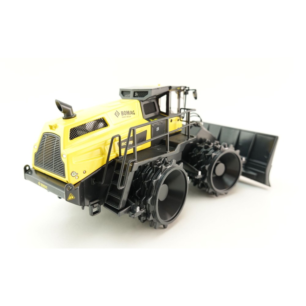 Kaster Scale Models WM103339 Bomag BC 1173 RB REFUSE COMPACTOR Loader Scale 1:50