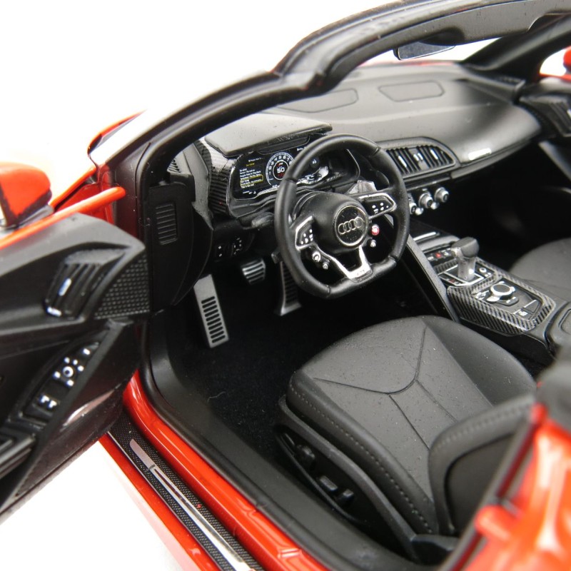 iScale 5011618552 - Audi R8 Spyder V10 Dynamite Red - Scale 1:18
