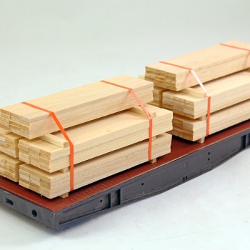 Ladegueter Bauer 01057 - Set of 2 Sawn Timber Board Stacks - Scale 1:50
