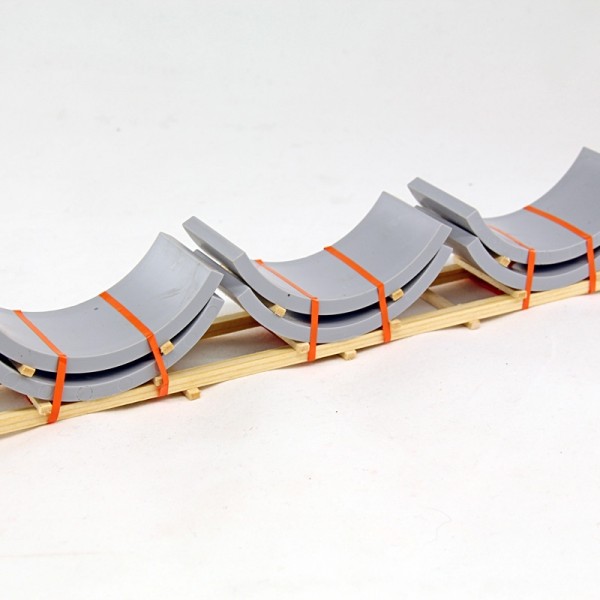 Ladegueter Bauer 01065 - Tube Pieces Tübbings  for Tunnel Construction on Transport Frame - Scale 1:50