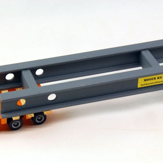 Ladegueter Bauer LKW1055 - Long Steel Construction Element - Scale 1:50