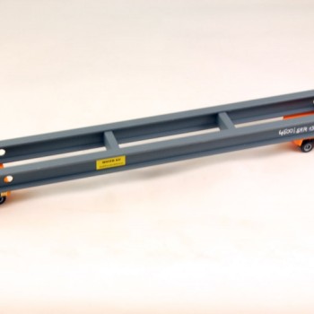 Ladegueter Bauer LKW1055 - Long Steel Construction Element - Scale 1:50