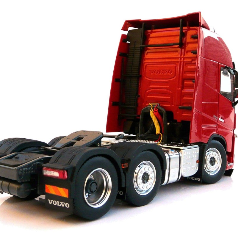 Marge Models 1811-03 - Volvo FH16 6x2 Truck Prime Mover Red - Scale 1:32