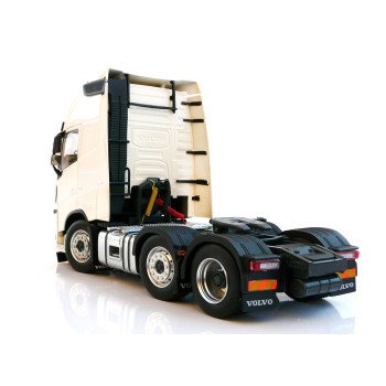 Marge Models 1811-06 - Volvo FH16 6x2 Truck Prime Mover White - Scale 1:32