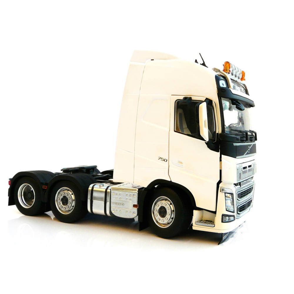 Marge Models 1811-06 - Volvo FH16 6x2 Truck Prime Mover White - Scale 1:32