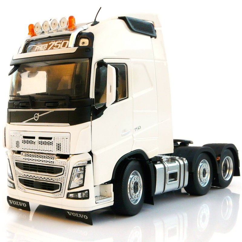 Marge Models 1811-06 - Volvo FH16 6x2 Truck Prime Mover White - Scale 1:32