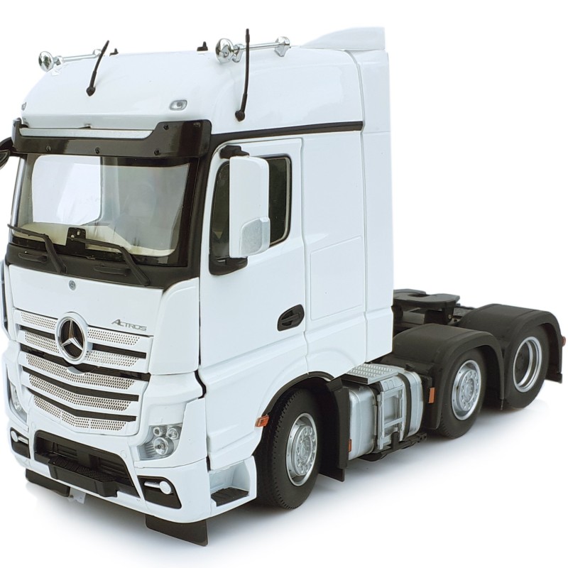 Marge Models 1910-01 - Mercedes-Benz Actros Bigspace 6x2 Truck Prime Mover White - Scale 1:32